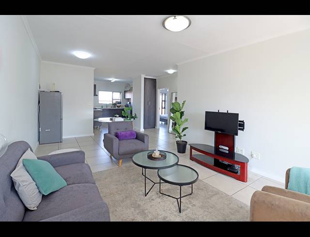 2 BEDROOM APARTMENT FOR SALE IN GREENSTONE HILL